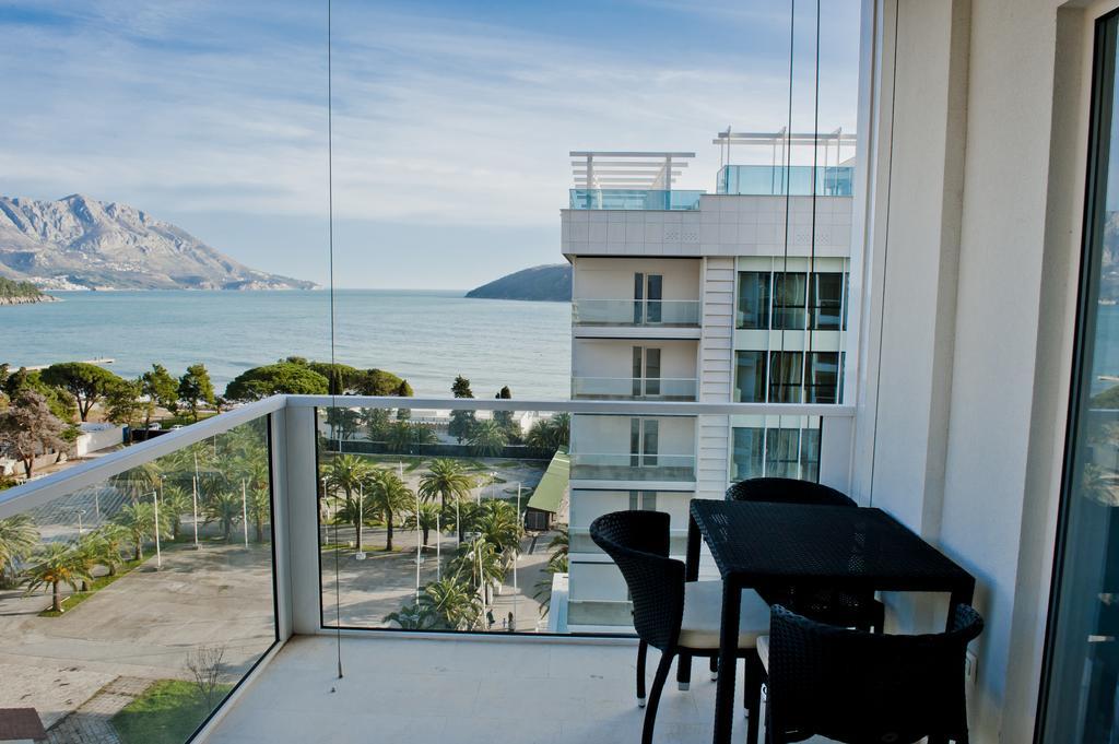 Delux And Urban Apartments Hotel Tre Canne Budva Dış mekan fotoğraf