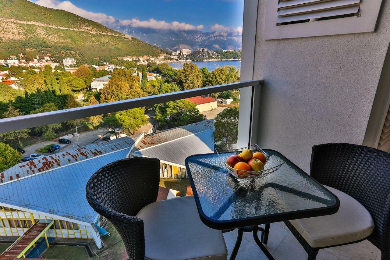 Delux And Urban Apartments Hotel Tre Canne Budva Dış mekan fotoğraf